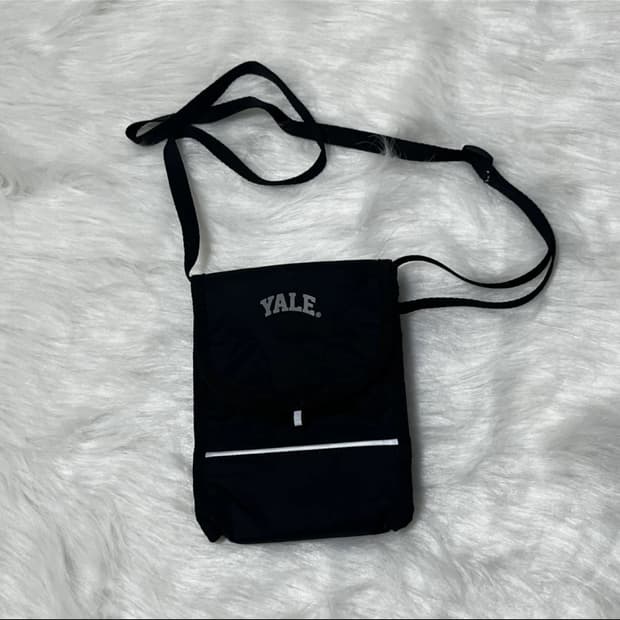 예일 YALE 스포츠 스몰 파우치 백