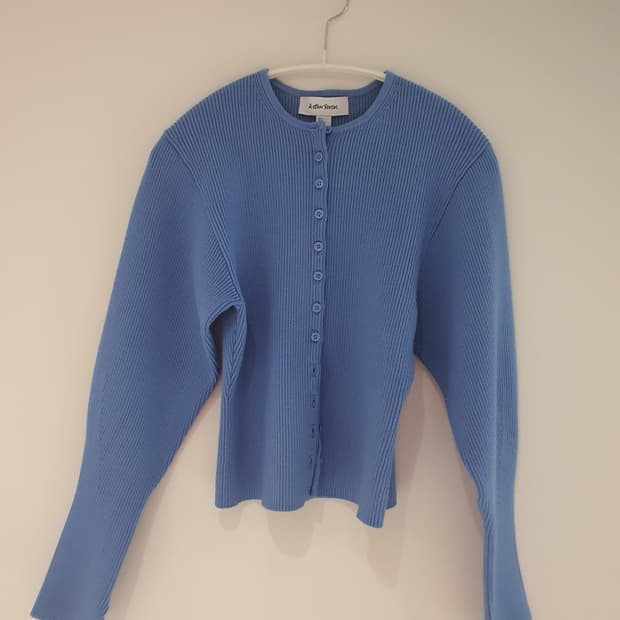 앤아더스토리즈 가디건