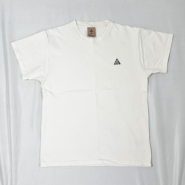 나이키 ACG 반팔 M