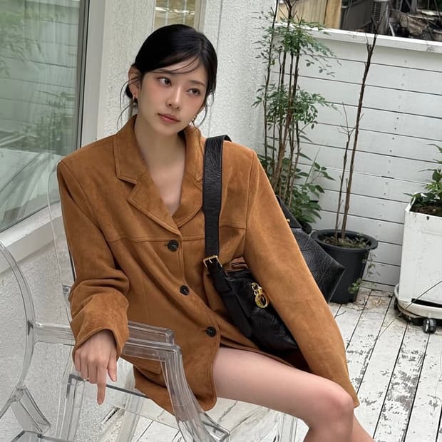 레이브 하프 스웨이드 자켓(카멜)