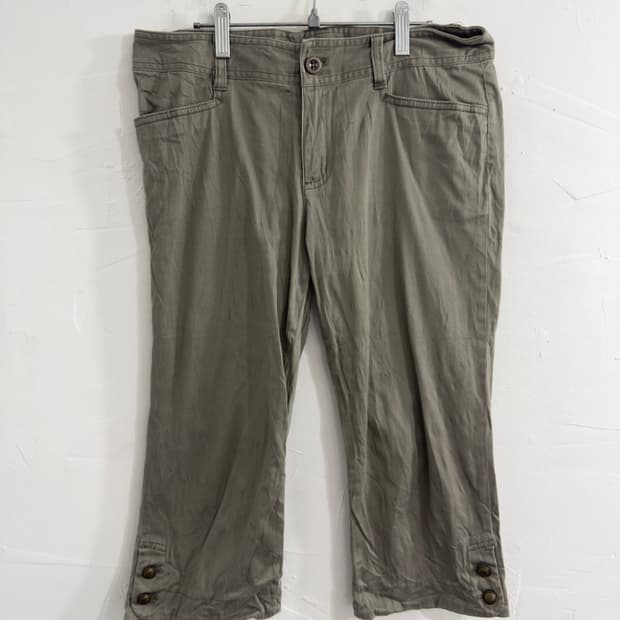 a.v.v standard capri pants