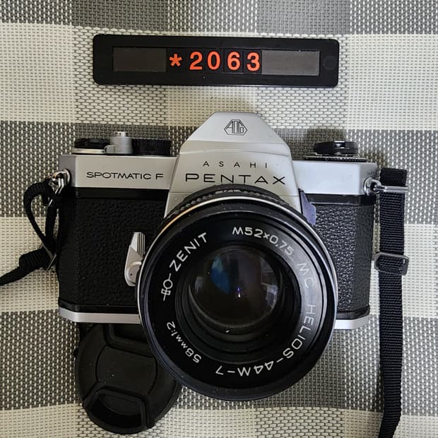 아사히 펜탁스 스포매틱 F 필름카메라 1.8 단렌즈