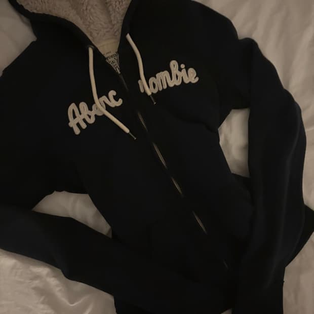 대대장 아베크롬비 딱붙핏 기모 퍼안감 울프죠 후드집업 네이비s