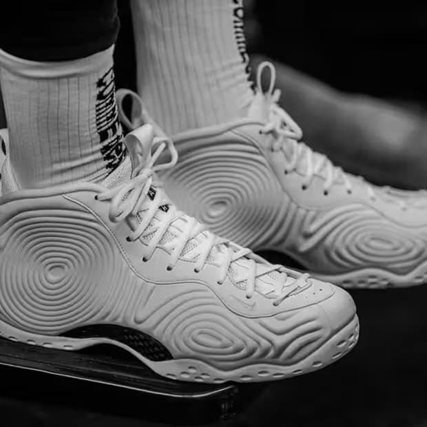 꼼데가르송 폼포짓 화이트 새상품 