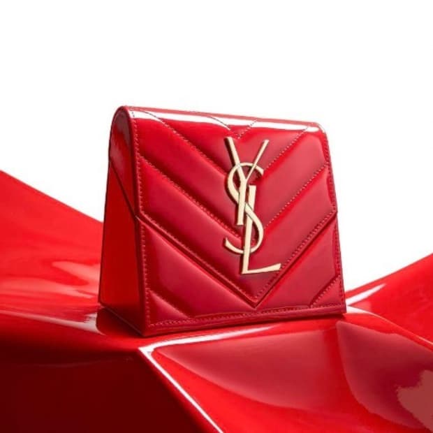 입생로랑 YSL 레드 에나멜 입체 파우치 (새제품)