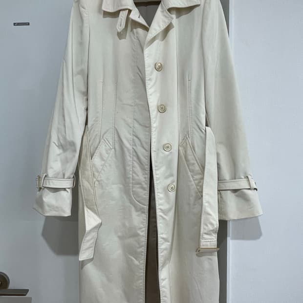 로로피아나 트렌치 코트 