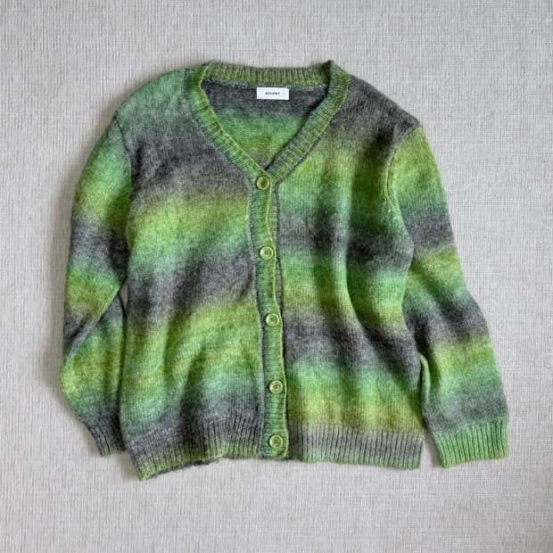Aclent Gradation Knit Cardigan