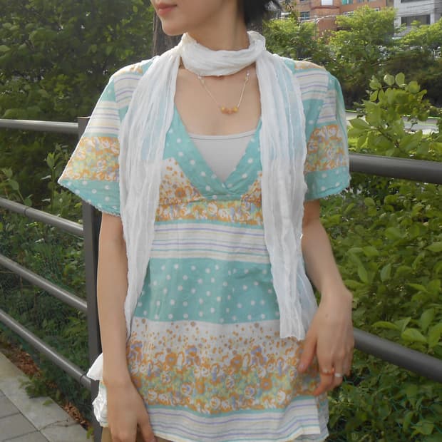 페어리테일 믹스 패턴 블라우스