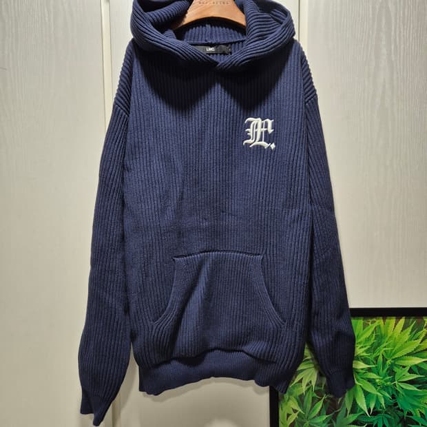 LMC 네이비 후드 니트