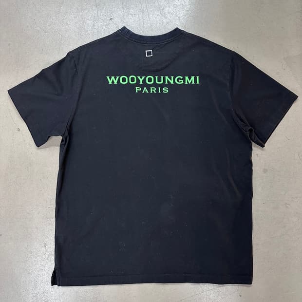 🔥우영미(Wooyoungmi) 백로고 반팔 티셔츠 블랙 WYM 로고🔥