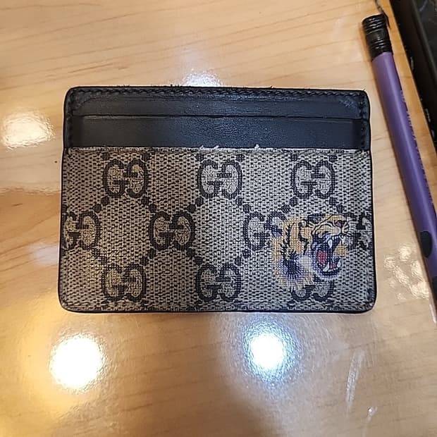 정품 구찌 gg타이거 카드지갑 급처