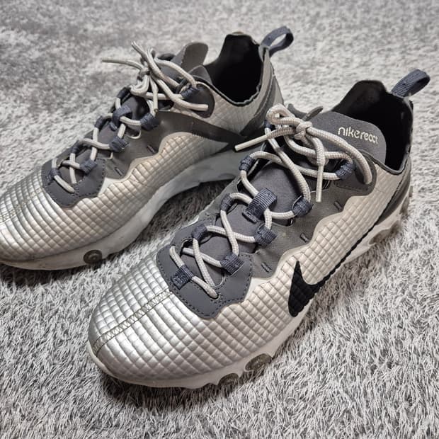 나이키 리액트 엘리먼트 55 실버 275