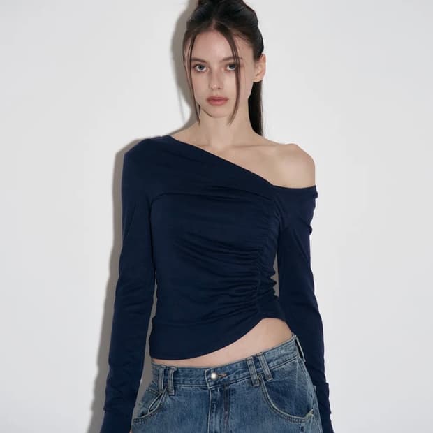 플리즈노팔로우 언발 셔링 롱 슬리브 탑 블루네이비