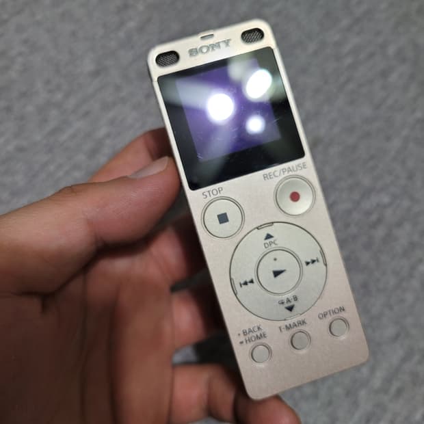 소니 보이스레코더 ICD-UX560F