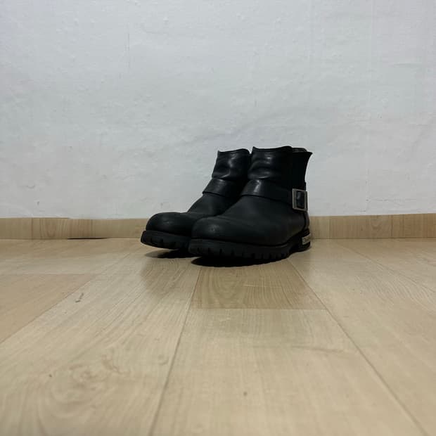 레드윙 977 부츠