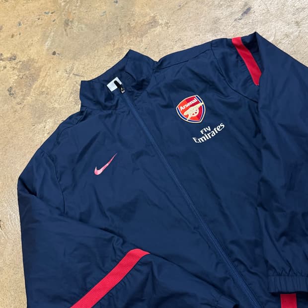나이키 아스날 네이비 레드 바람막이