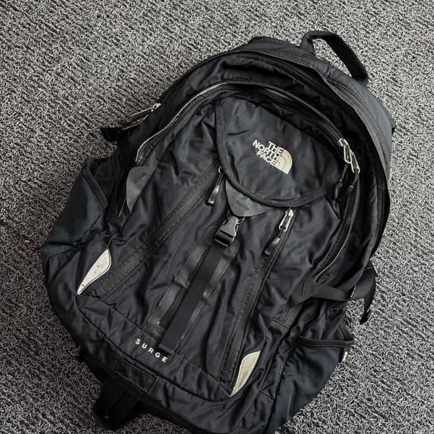 노스페이스 서지 테크웨어 백팩 블랙 2770