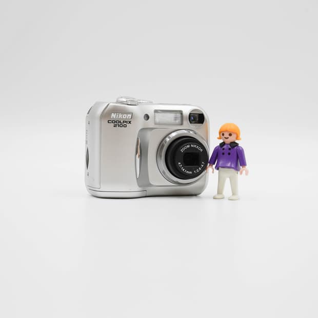 Nikon Coolpix 2100 (니콘 쿨픽스 2100)
