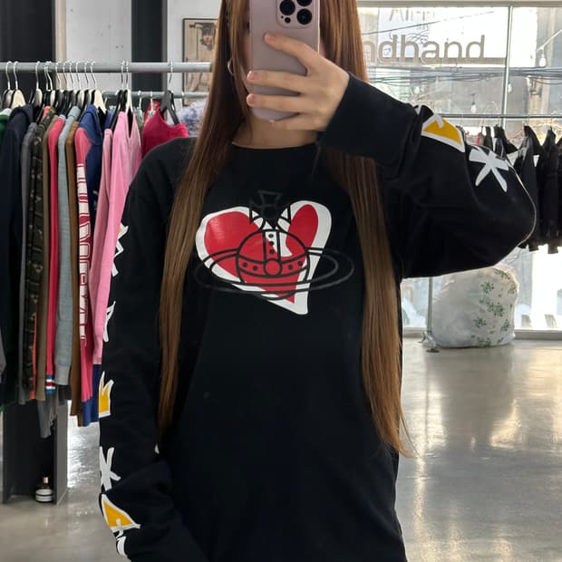 비비안웨스트우드 레드라벨 Orb하트빅로고 그래픽 슬릿 롱슬리브