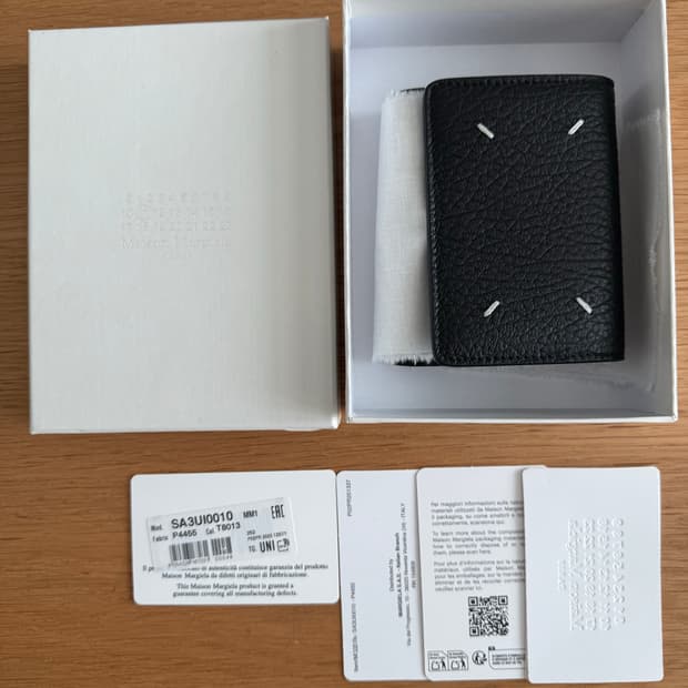 메종 마르지엘라 스티치 폴드 중지갑 블랙(새상품)