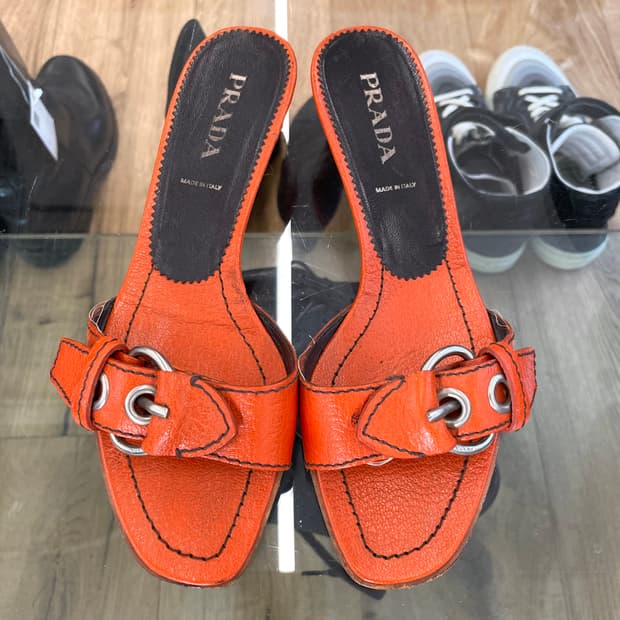 [235] 프라다 샌들