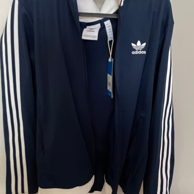 아디다스 트랙탑