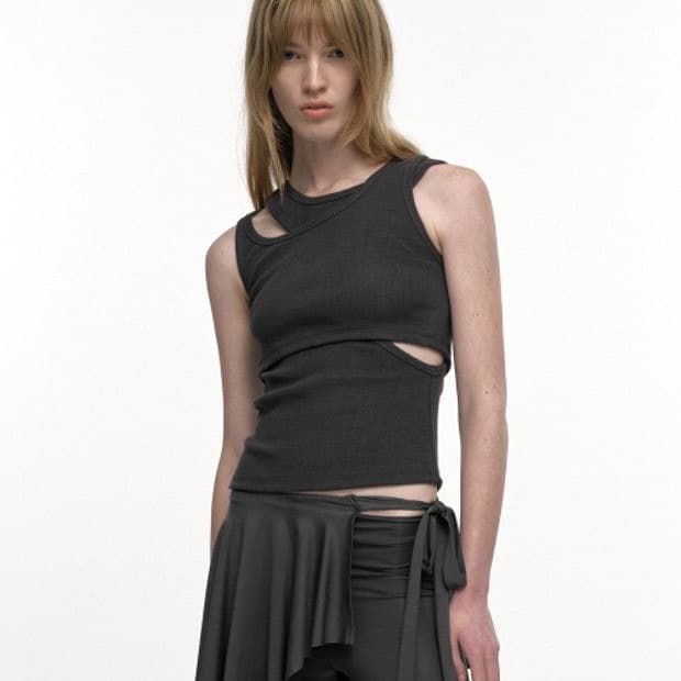 Nache 나체 슬리브리스 (차콜)