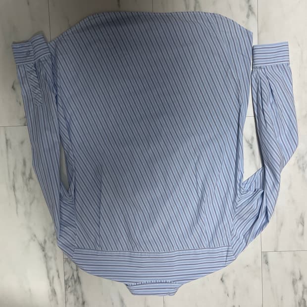 ee 스트라이프 셔츠