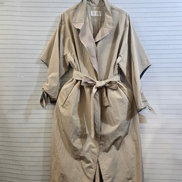 TIME 타임 베이지색  트렌치 코트