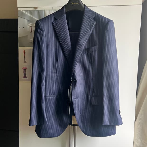 이탈리아 Hilton 울수트 블레이저 100L