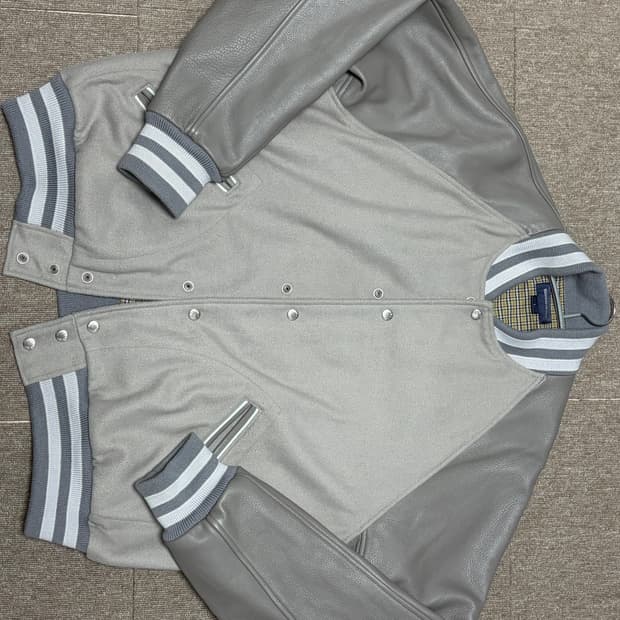 디스이즈네버댓 바시티자켓 L