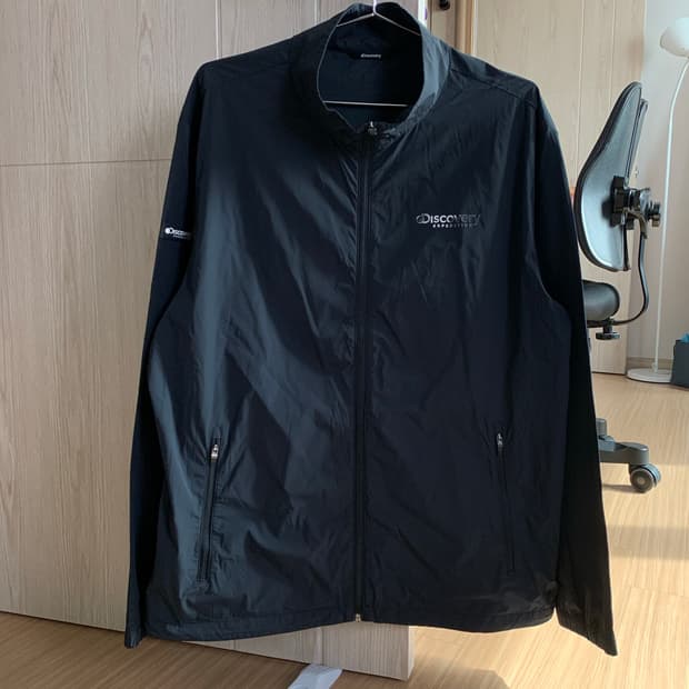 디스커버리 윈드자켓