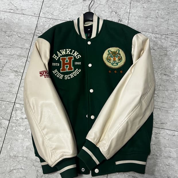 H&M x 기묘한이야기 바시티 자켓 S