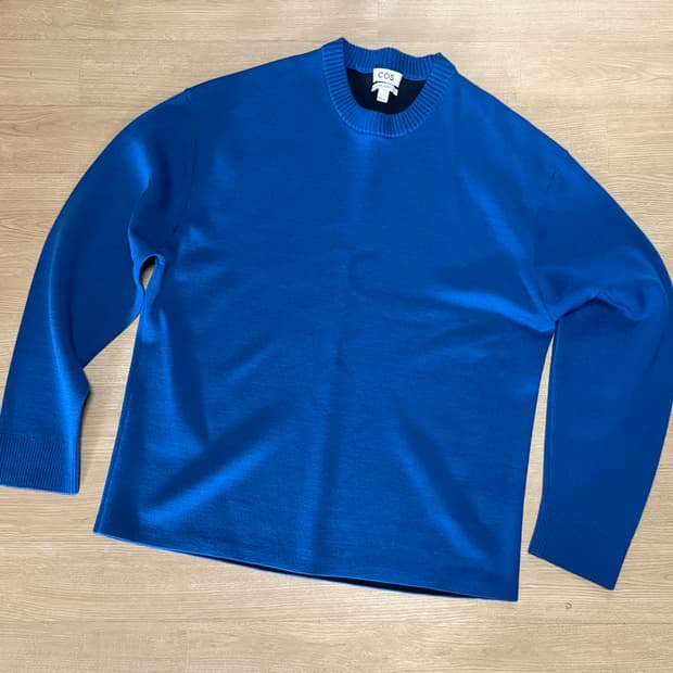 COS 코스 코발트블루 오버핏니트 M