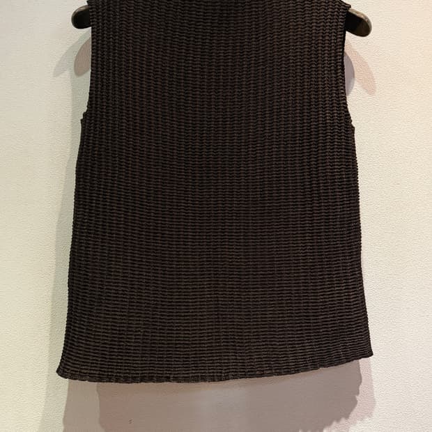 Dark Brown Pleated Sleeveless Top