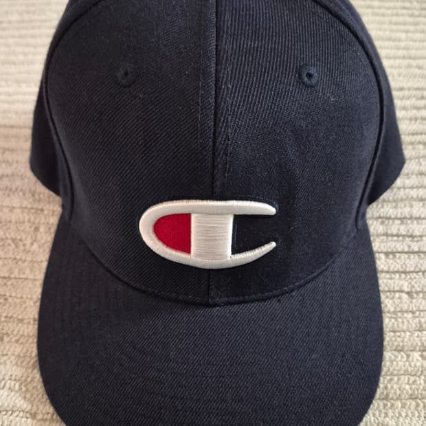 Champion
Snapback (Navy)