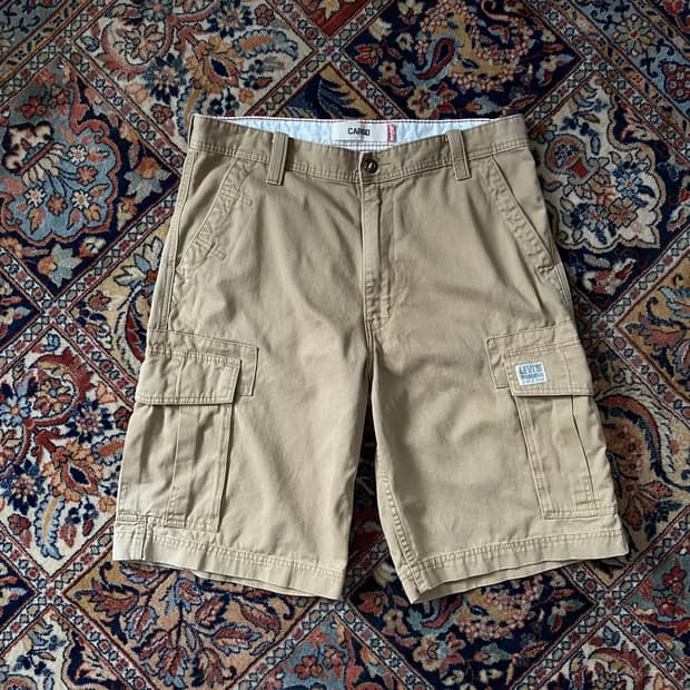 🌊00s Levis Cargo shorts Beige