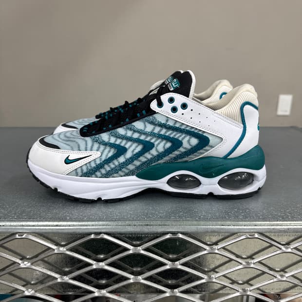 나이키 에어맥스 TW 275