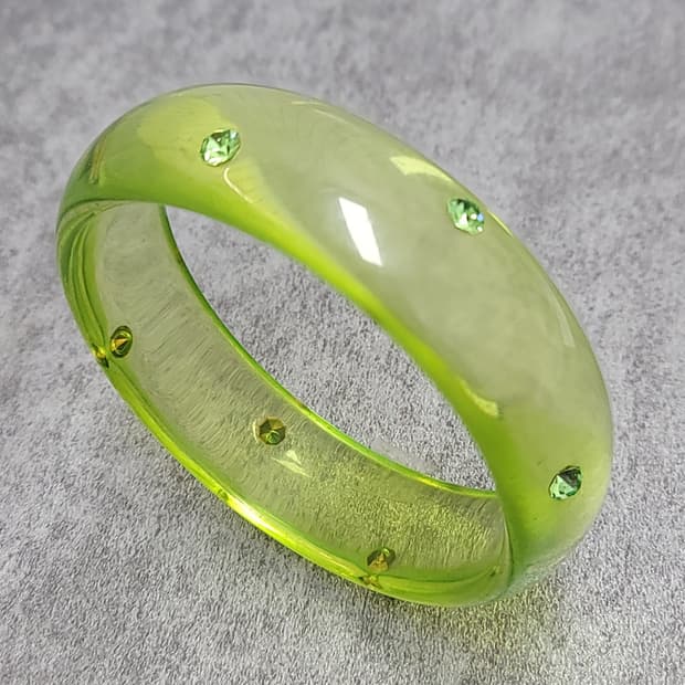 vintage bangle bracelet