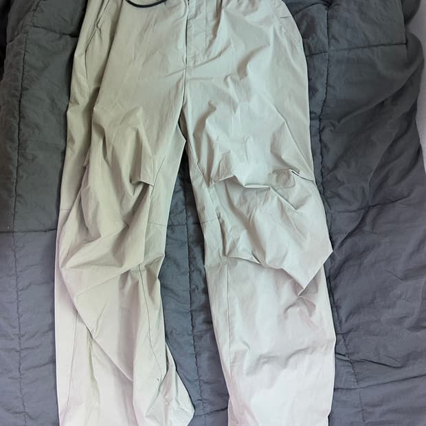 해칭룸 스노우팬츠 올리브