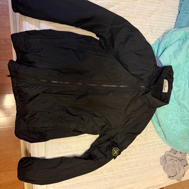 스톤아일랜드 크링클랩스 오버셔츠 바람막이 블랙L