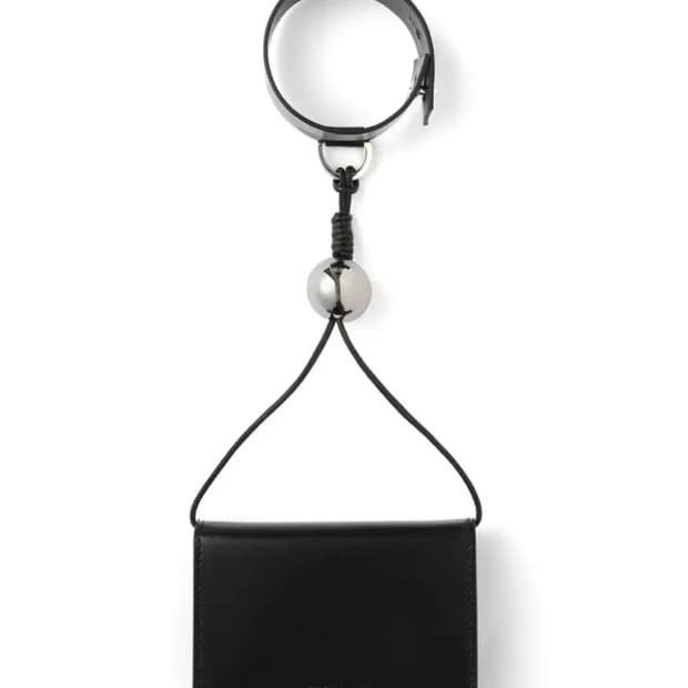 질샌더 브레이슬릿 카드지갑