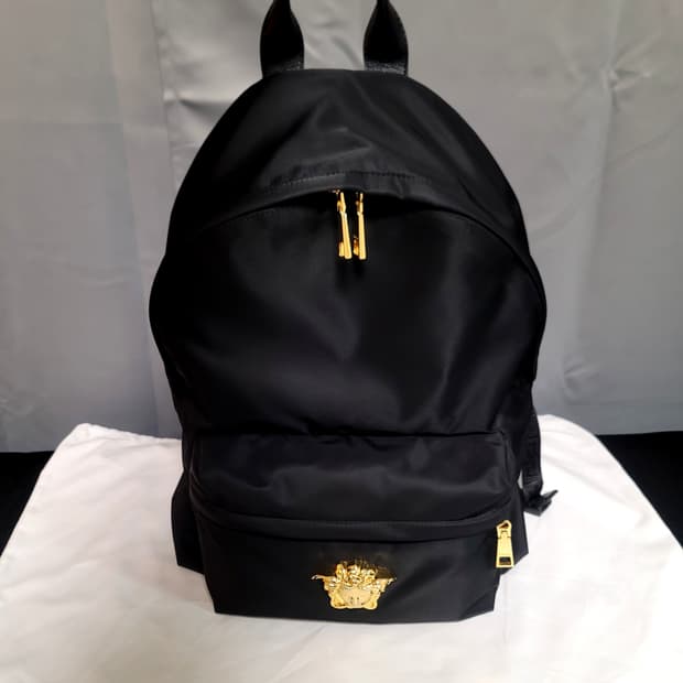 베르사체 백팩,크로스백가방(디올샤넬프라다루이비통구찌셀린느생로랑발렌시아가)