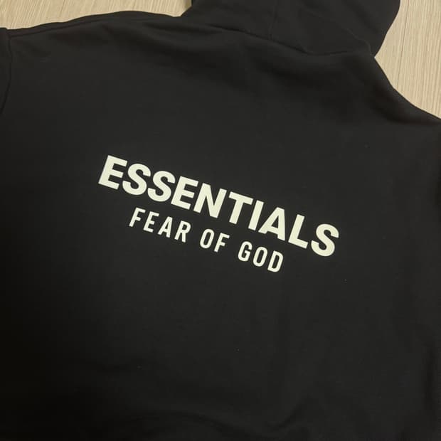 24FW 에센셜 후드티 블랙컬러 오버핏 s사이즈 