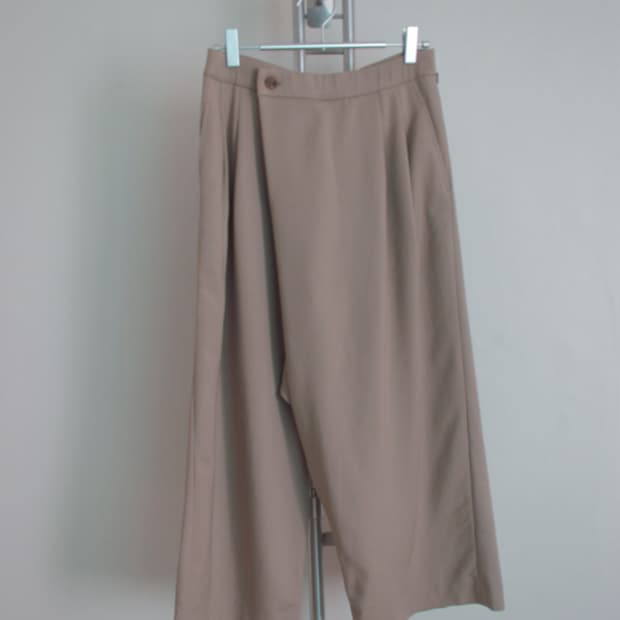Haat by issey miyake unbalance pants