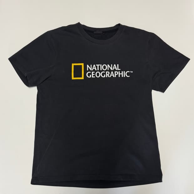 내셔널지오그래픽 빅 로고 반팔 티셔츠 블랙 L ~ XL