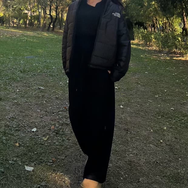 노스페이스 아방핏 경량여성패딩(m)