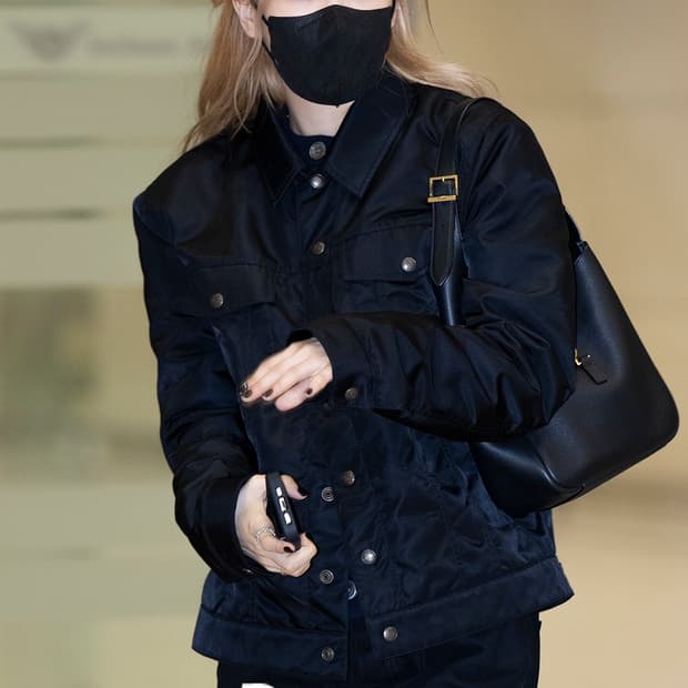 (블핑 로제 착용) 입생로랑 나일론 자켓