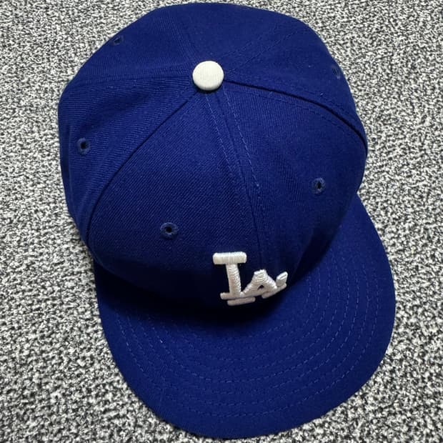 뉴에라 LA다져스 57.7cm