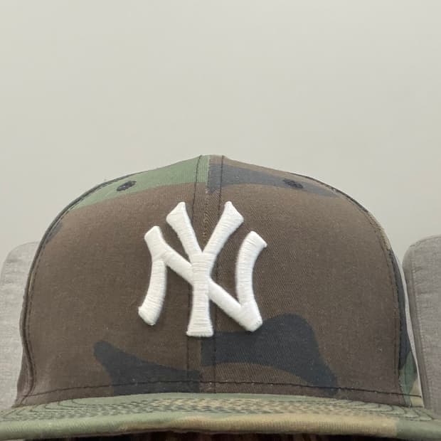 뉴에라 카모 모자